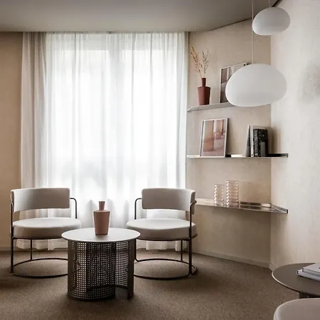 Hotel Bypillow The Bloom Girona