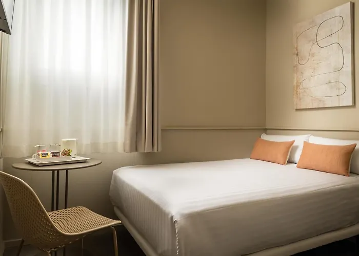 Bypillow The Bloom Gerona