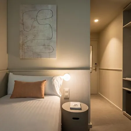 Bypillow The Bloom * Girona